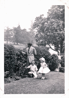 Lloyd, Craig and Lynn in front yard